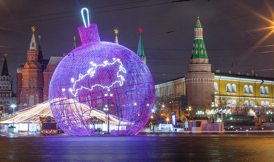 Самый большой в мире елочный шар установят в Москве